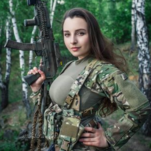 army girl image (4)