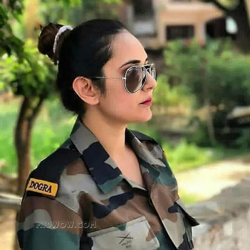 army girl pic (3)